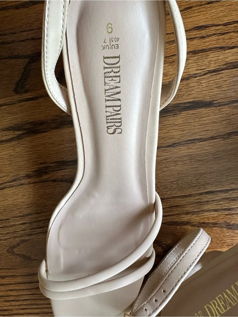 NWT Dream Pairs Nude Ankle-Strap Block Heel Sandal | size 9